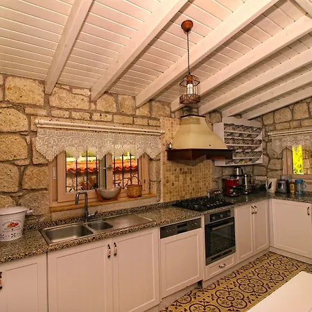 Kupina 2* 알라카티