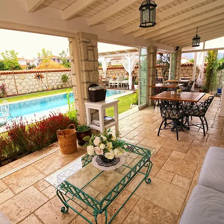 Kupina 2* Alacati